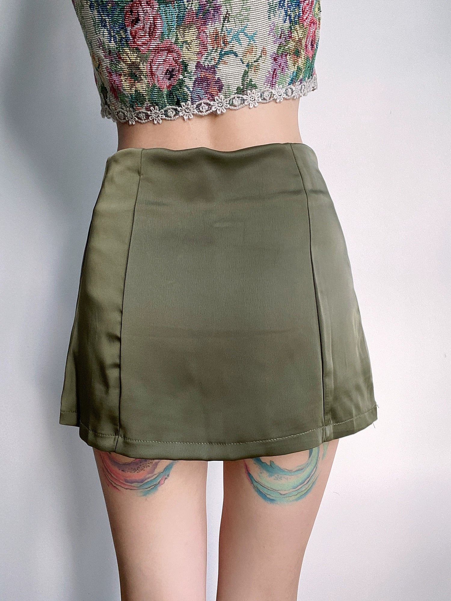 Beran Satin Mini Skirt: Chic High-Waisted Streetwear Zipper