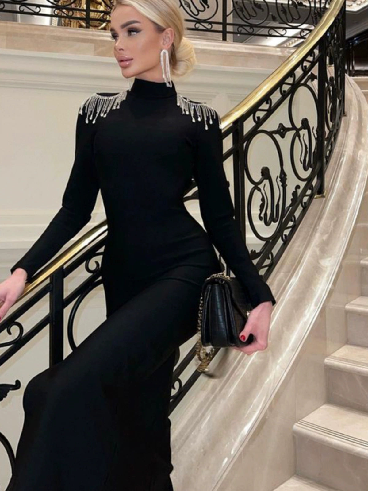Elegant Rhinestone Tassel Gown: Sophisticated Palace Style Dress