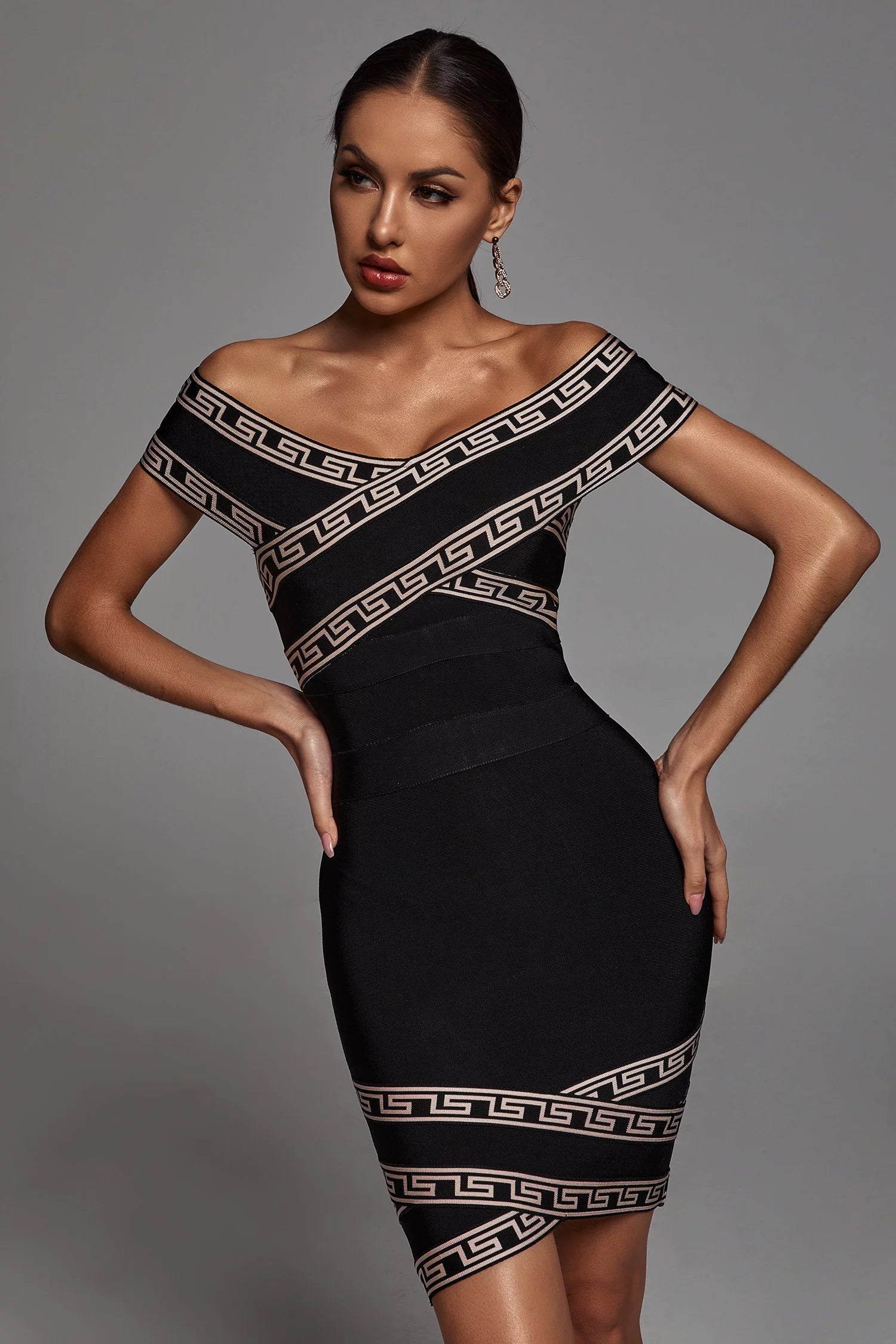 Elegant Black Jacquard Dress: Retro French Style Statement