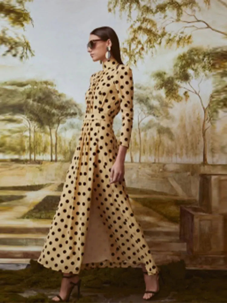 Elegant Polka Dot Maxi Dress: Versatile Style Staple
